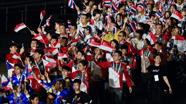 中超11月最佳球员候选：法比奥领衔，王燊超、吴曦、侯森在列