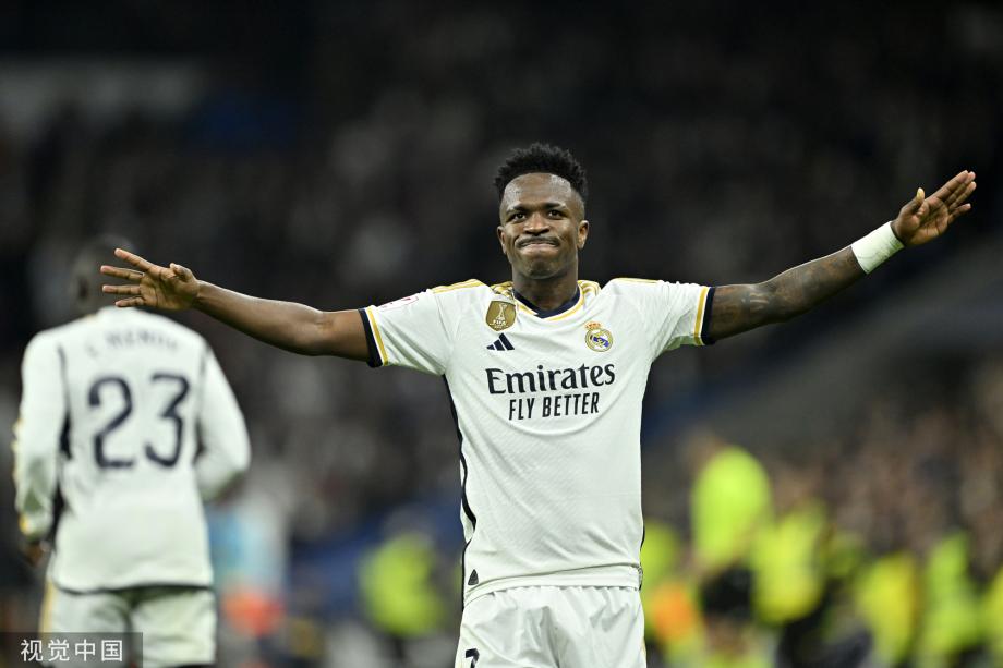 巴萨欲免费挖角曼联青训太子，曝其心怀儿萨梦！欧洲多家豪门觊觎