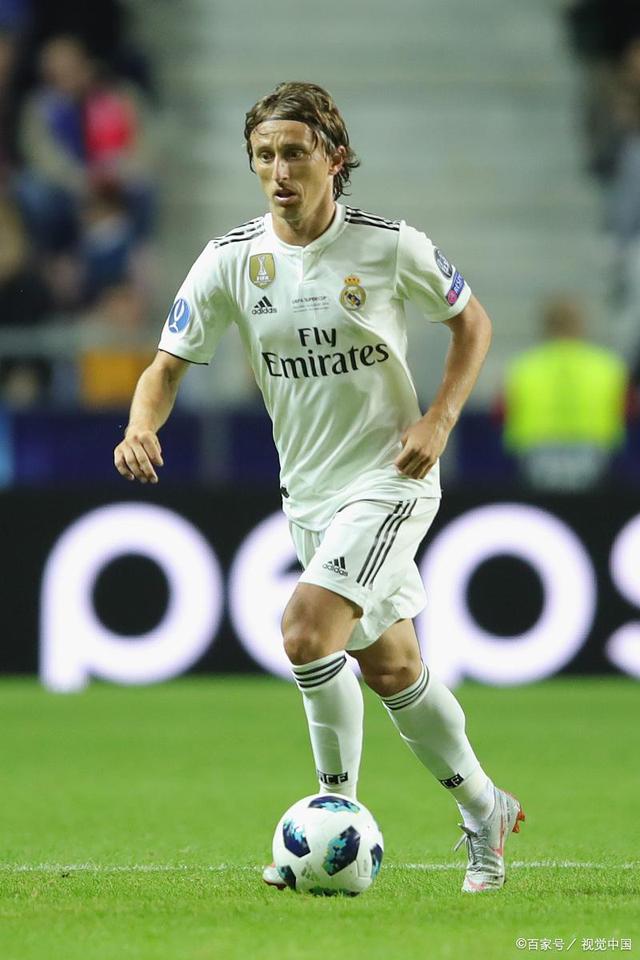 湖人最新动态：东契奇二胎将至，保罗加盟呼声高，迎战猛龙阵容更新