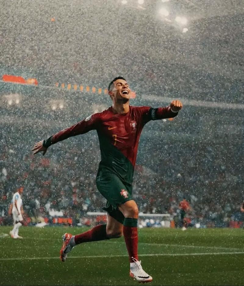 真的怪法老？萨拉赫近4场比赛未首发利物浦不败，此前3连败