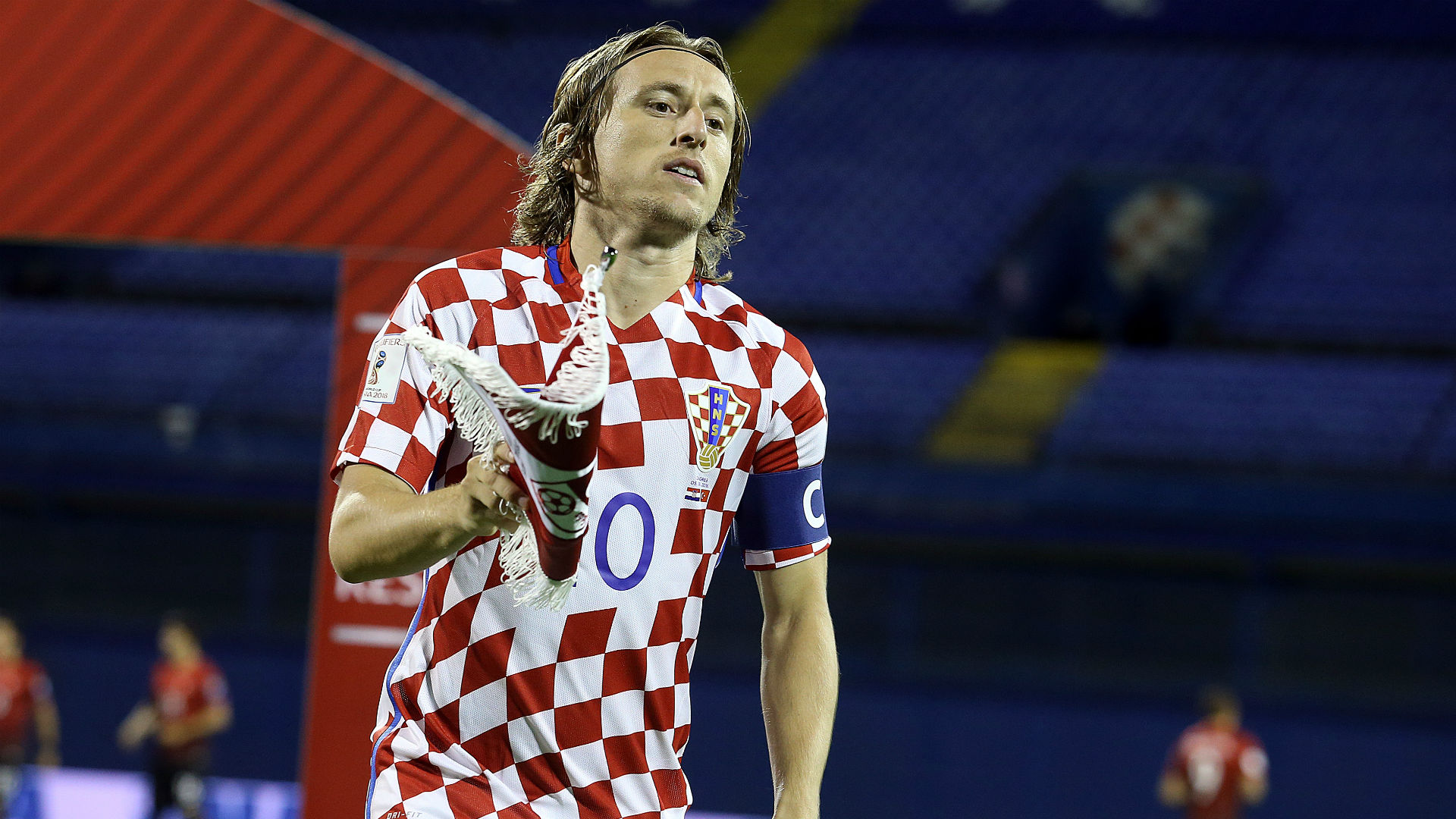 环球足球奖年度最佳教练候选：恩里克、斯洛特、弗里克在列