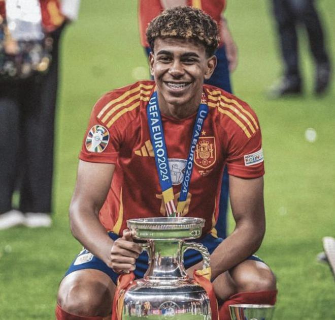 凯文-麦卡利斯特：当然想参加世界杯，阿根廷右后卫竞争很激烈