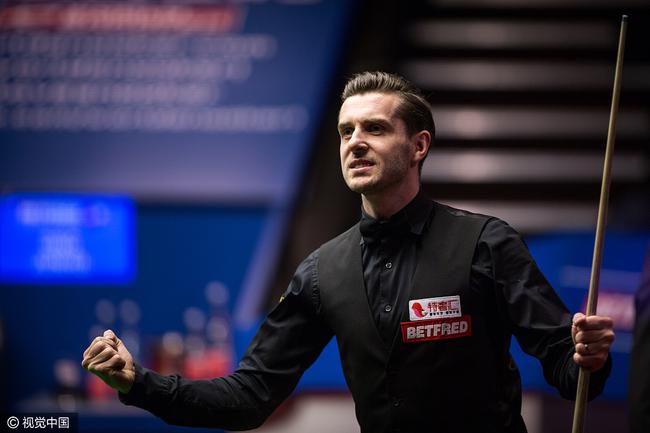 她在泥地赛 她在泥地赛